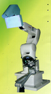 丰田六轴视觉机器人对钣金缺陷检测